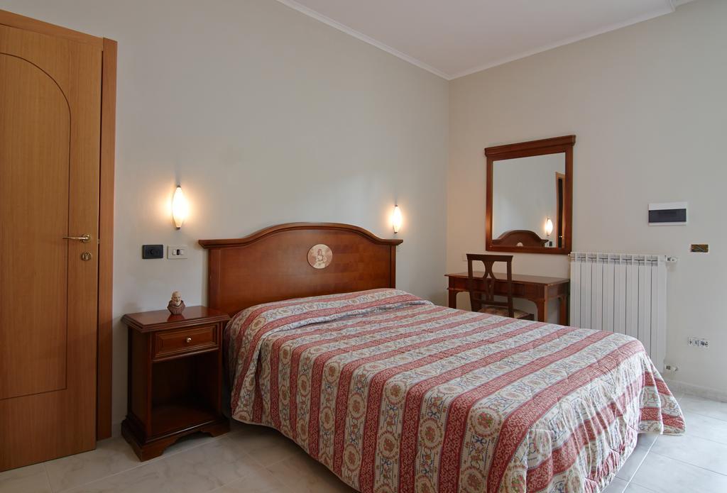 Albergo Villa Bianca San Giovanni Rotondo Room photo